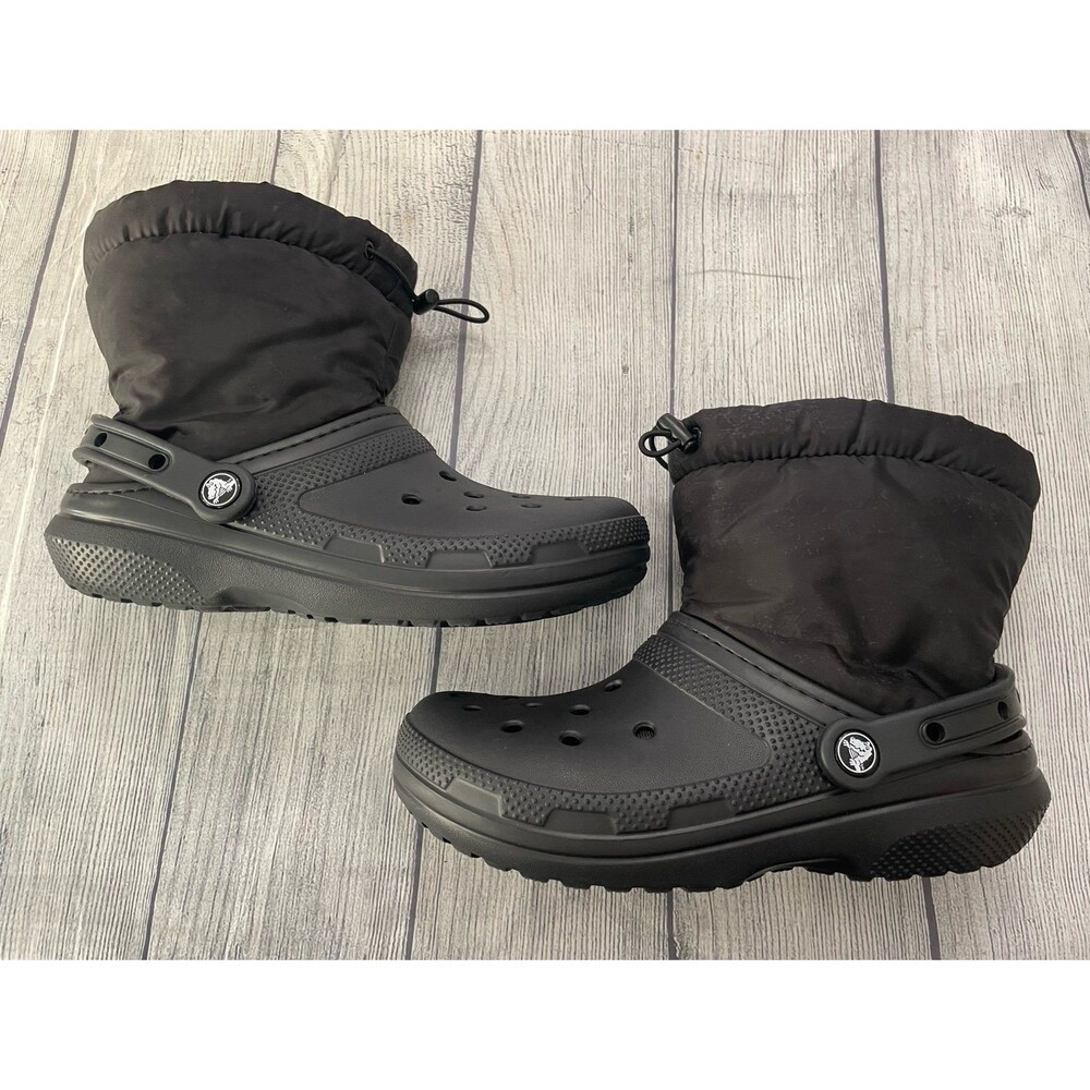 Black Croc Crocs Lined Neo Puff Boots Shoes, Size Women’s 7, Men’s Youth 5